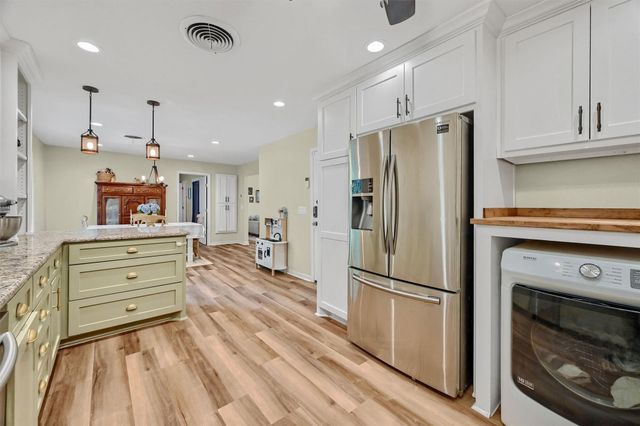 2000 Brenda Avenue, Denison, TX 75020