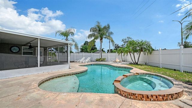 3681 STOKES DR DRIVE, Sarasota, FL 34232