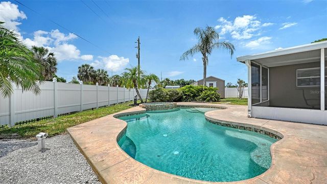 3681 STOKES DR DRIVE, Sarasota, FL 34232