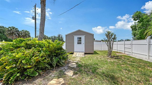 3681 STOKES DR DRIVE, Sarasota, FL 34232