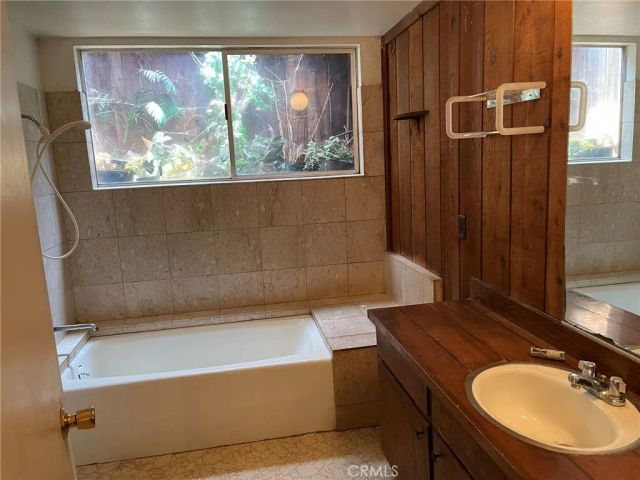 22235 Parthenia Street, Canoga Park, CA 91304