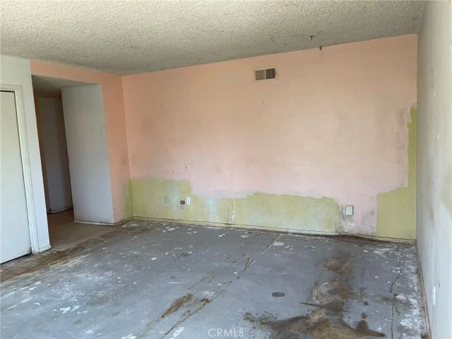 22235 Parthenia Street, Canoga Park, CA 91304