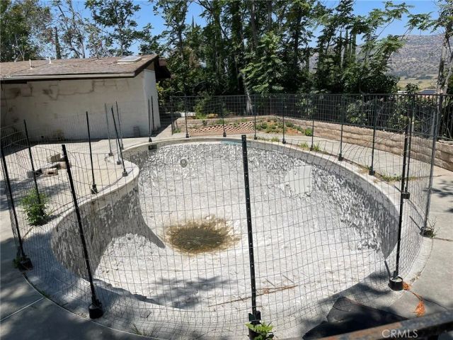 22235 Parthenia Street, Canoga Park, CA 91304