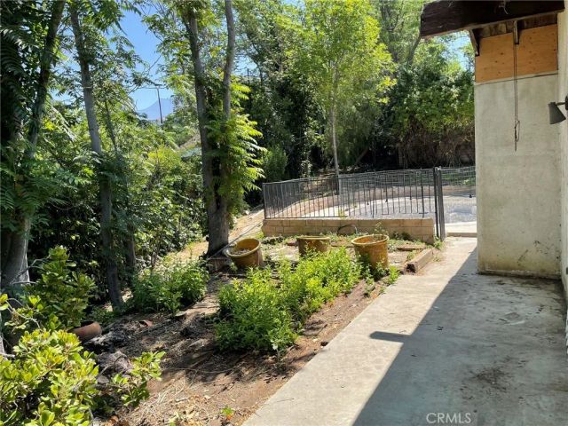 22235 Parthenia Street, Canoga Park, CA 91304