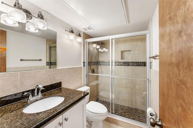 3600 Montrose Boulevard 904, Houston, TX 77006