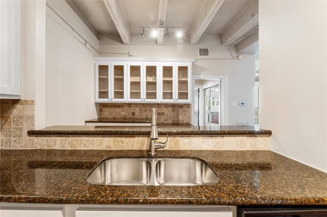 3600 Montrose Boulevard 904, Houston, TX 77006