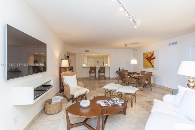 9559 Collins Ave S7-D, Surfside, FL 33154