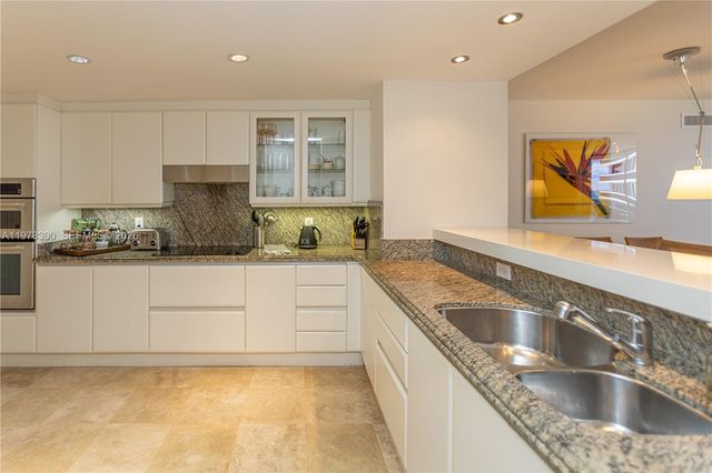 9559 Collins Ave S7-D, Surfside, FL 33154