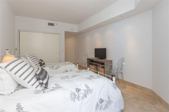 9559 Collins Ave S7-D, Surfside, FL 33154