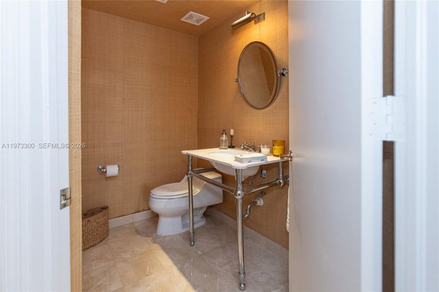 9559 Collins Ave S7-D, Surfside, FL 33154