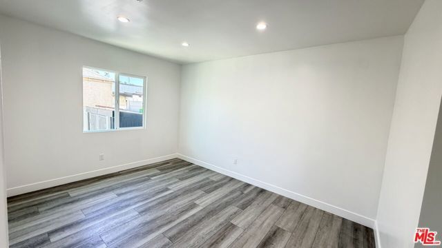 10554 Lanark Street, Los Angeles, CA 91352