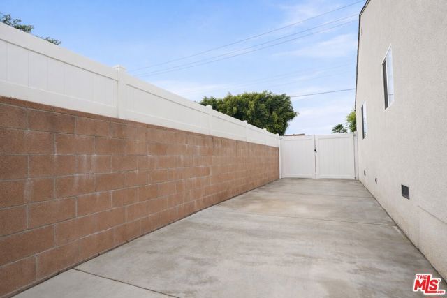 10554 Lanark Street, Los Angeles, CA 91352