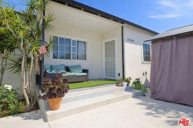 10554 Lanark Street, Los Angeles, CA 91352
