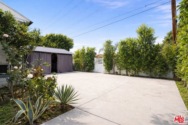 10554 Lanark Street, Los Angeles, CA 91352