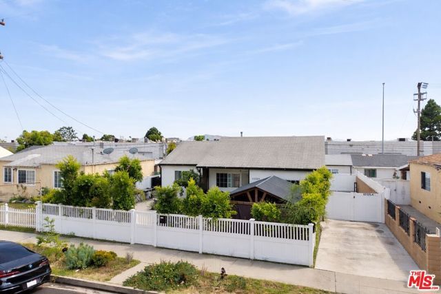 10554 Lanark Street, Los Angeles, CA 91352