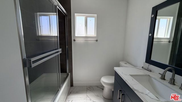 10554 Lanark Street, Los Angeles, CA 91352