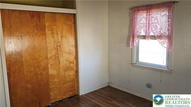 301 Tobias Drive, Hellertown Boro, PA 18055