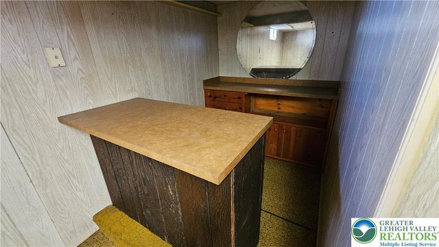 301 Tobias Drive, Hellertown Boro, PA 18055