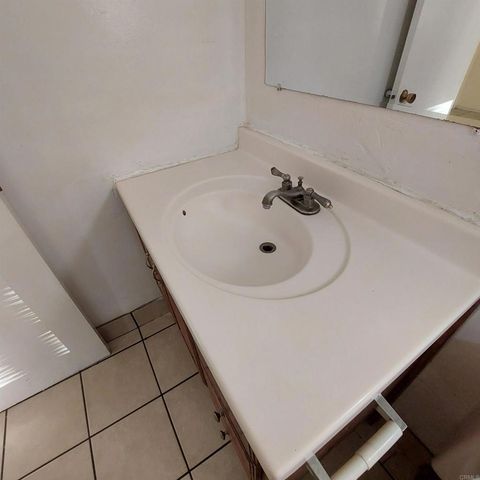 3877 Menlo Avenue, San Diego, CA 92105