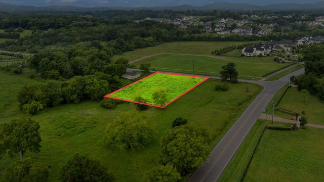 9861 Split Log Rd, Brentwood, TN 37027