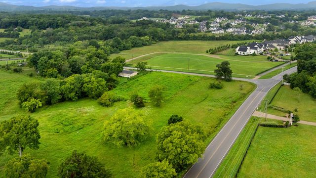 9861 Split Log Rd, Brentwood, TN 37027