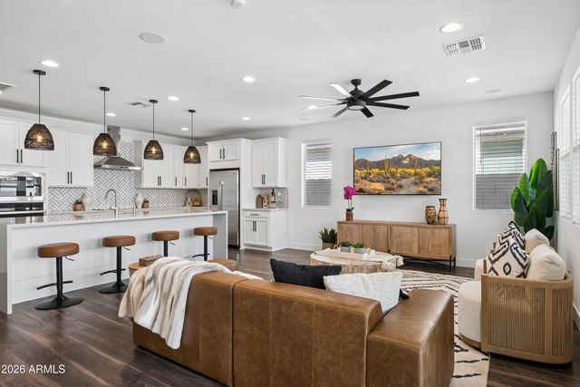 20920 E TIMBERLINE Road, Queen Creek, AZ 85142