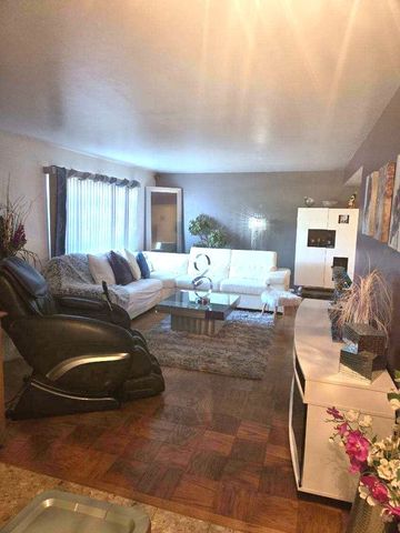 411 Seward Street, Park Forest, IL 60466