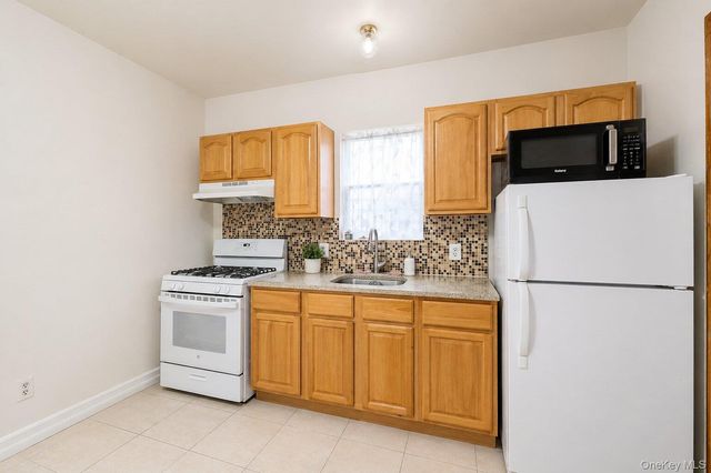 123-09 20th Avenue, College Point, NY 11356