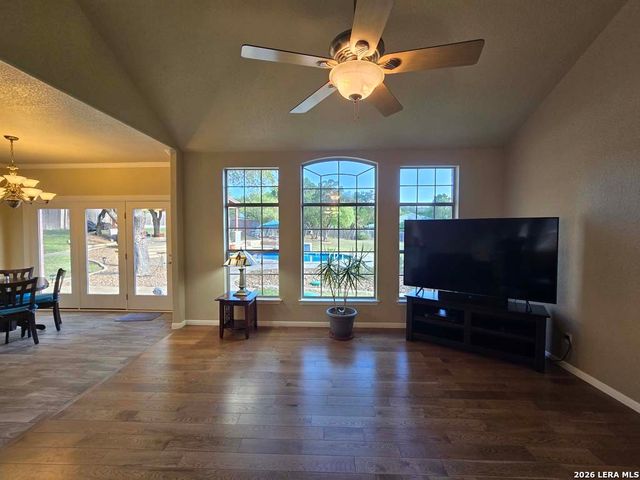 184 Stockman, Spring Branch, TX 78070