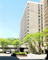152-18 Union Turnpike 2B, Flushing, NY 11367