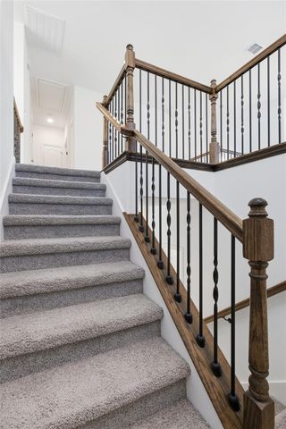 316 Clearlake DR, Hutto, TX 78634