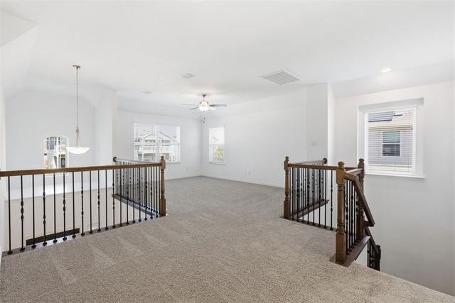 316 Clearlake DR, Hutto, TX 78634