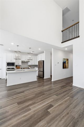 316 Clearlake DR, Hutto, TX 78634