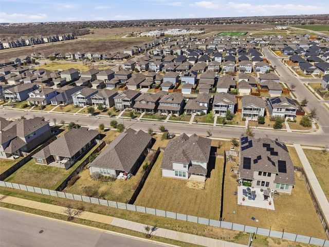 316 Clearlake DR, Hutto, TX 78634