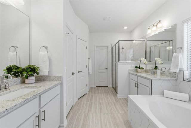 316 Clearlake DR, Hutto, TX 78634