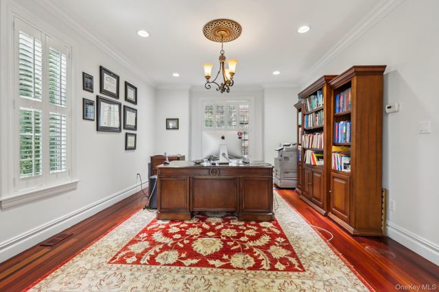 2 Tompkins Court, Nyack, NY 10960
