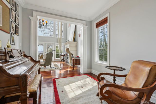 2 Tompkins Court, Nyack, NY 10960