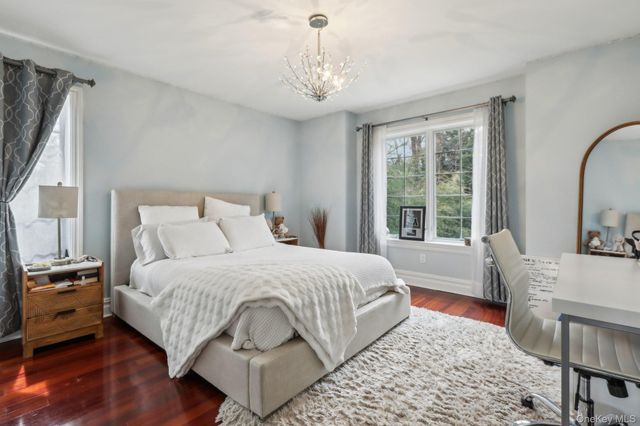 2 Tompkins Court, Nyack, NY 10960
