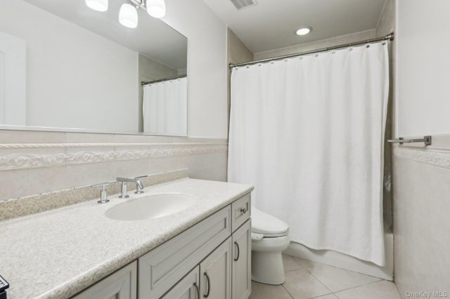2 Tompkins Court, Nyack, NY 10960