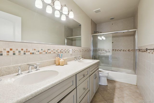 2 Tompkins Court, Nyack, NY 10960