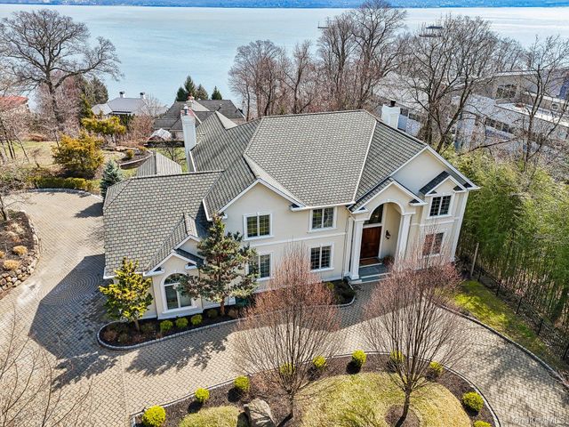 2 Tompkins Court, Nyack, NY 10960