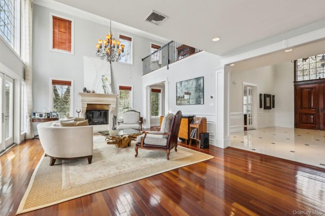 2 Tompkins Court, Nyack, NY 10960