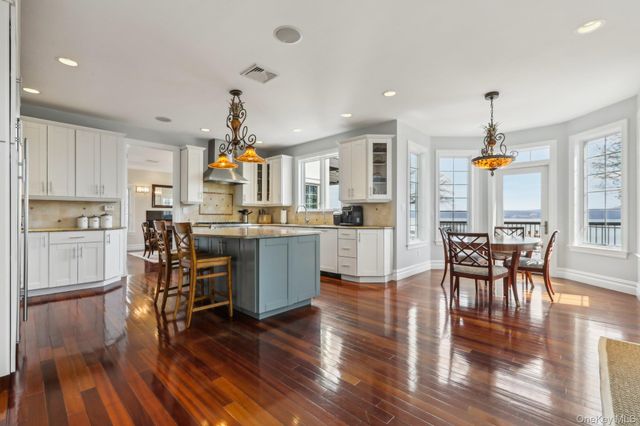 2 Tompkins Court, Nyack, NY 10960