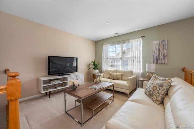 6 Robert Lane, Middle Island, NY 11953