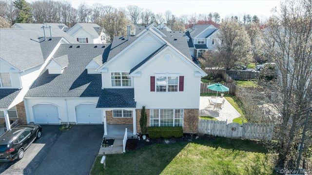 6 Robert Lane, Middle Island, NY 11953
