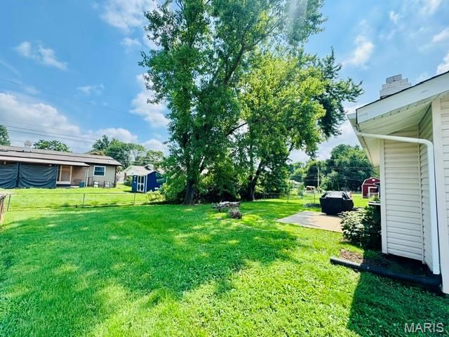 741 Lamplight Lane, Hazelwood, MO 63042