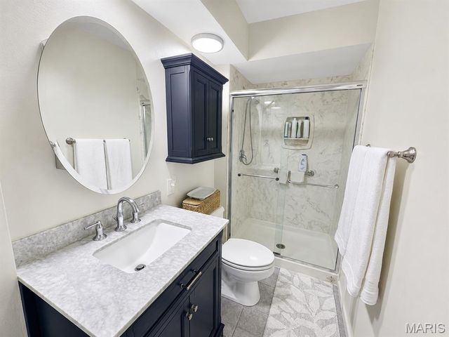 741 Lamplight Lane, Hazelwood, MO 63042