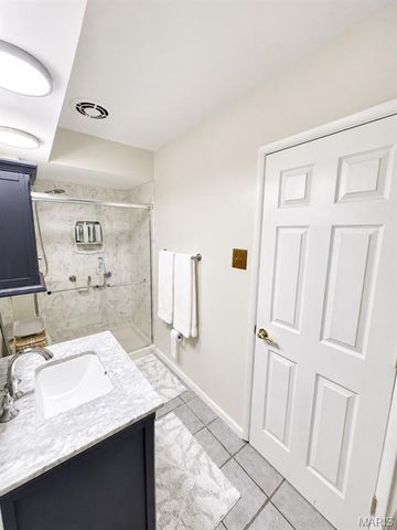 741 Lamplight Lane, Hazelwood, MO 63042