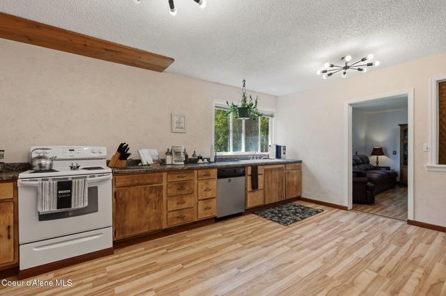 129 Littlefield DR, Sandpoint, ID 83864