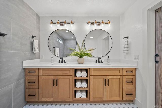 9306 Hollyhock Lane, Spring Valley, CA 91977